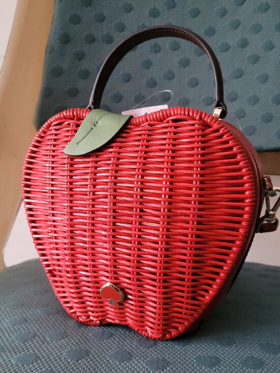 kate spade Handbags - Kate Spade Apple purse